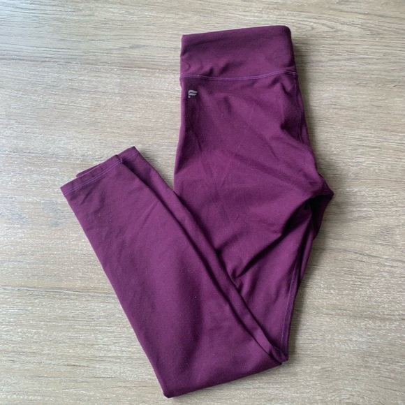 Fabletics define mid rise Capri leggings - Picture 3 of 11